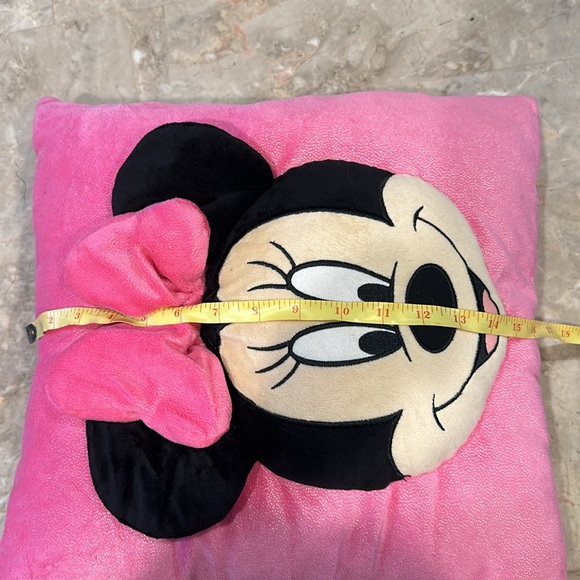 Minnie Mouse Pillow - Picture 5 of 5